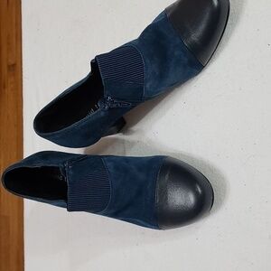David Tate Women Heeled Booties Shoe Suede Teal/Black Zips‎ Stretch Sz 8 EUC
